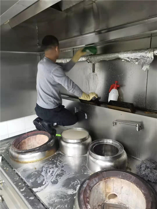 厨房设备维修保养,油烟管道清洗,大型油烟机清洗,烟道清洗,厨房清洗,油烟净化器改造安装